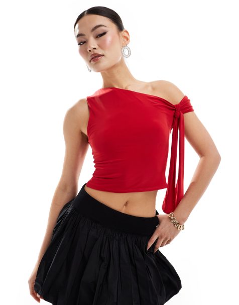Missyempire slinky off shoulder tie detail top in red - view 1