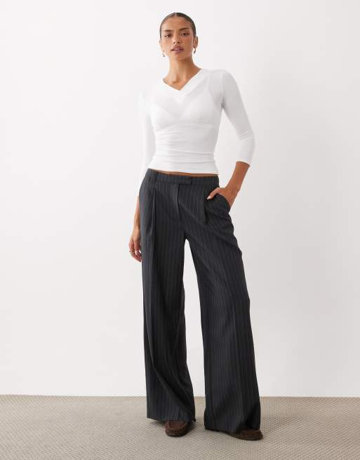 Missyempire soft touch v neck 3/4 sleeve top in white, 2 of 4