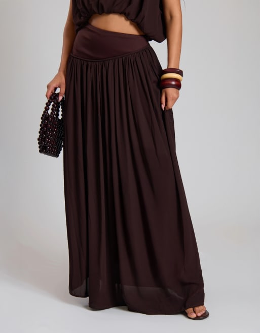 Missyempire Woven ruched asym drop waist maxi skirt in chocolate, 2 of 4