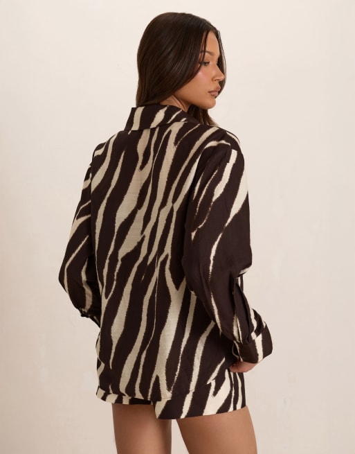 Missyempire Woven zebra oversized shirt cuffed in brown, 2 of 4