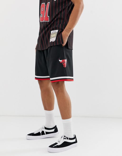 Mitchell & Ness Chicago Bulls Swingman Shorts Black