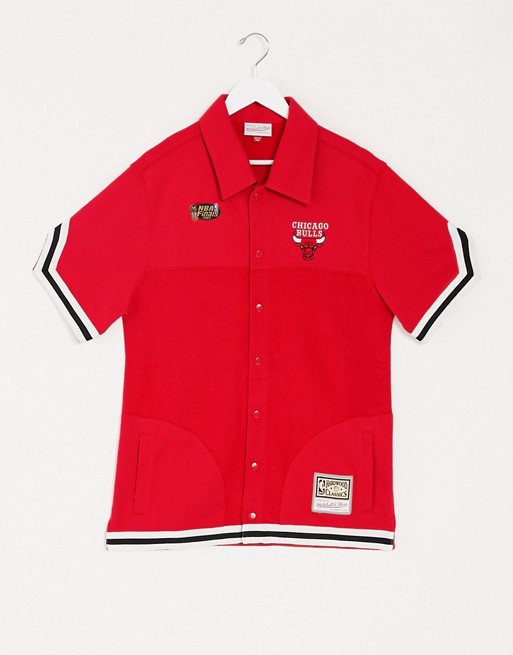 Mitchell & Ness NBA Chicago Bulls Warm Up shooting shirt in reverse french terry in red