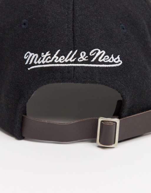 Mitchell & sales ness strapback