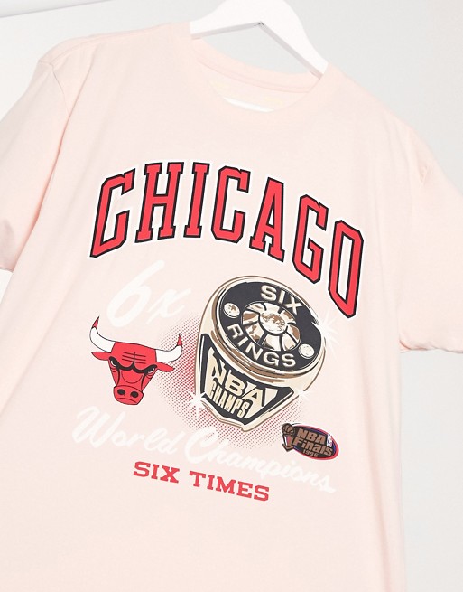 Mitchell & Ness NBA Chicago Bulls Rings t-shirt in pastel pink