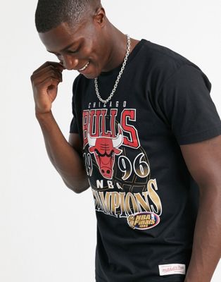 Mitchell & Ness NBA Chicago Bulls centre circle t-shirt in black