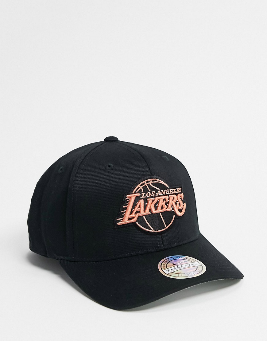 Mitchell & Ness - NBA LA Lakers - 110 - Snapback pet in zwart met oranje