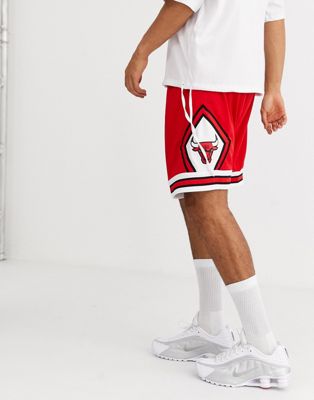 Mitchell & Ness – Röda shorts med Chicago Bulls-logga
