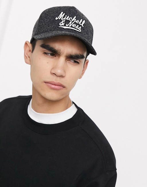 Mitchell & Ness Slub Jersey snapback cap with rubber detail in black