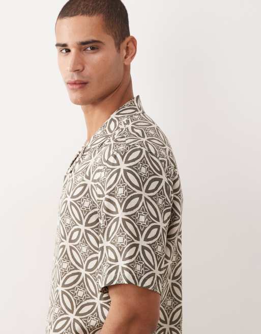 Mnago linen blend retro geometric print shirt in khaki, 4 of 5