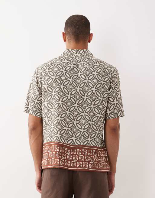 Mnago linen blend retro geometric print shirt in khaki, 5 of 5