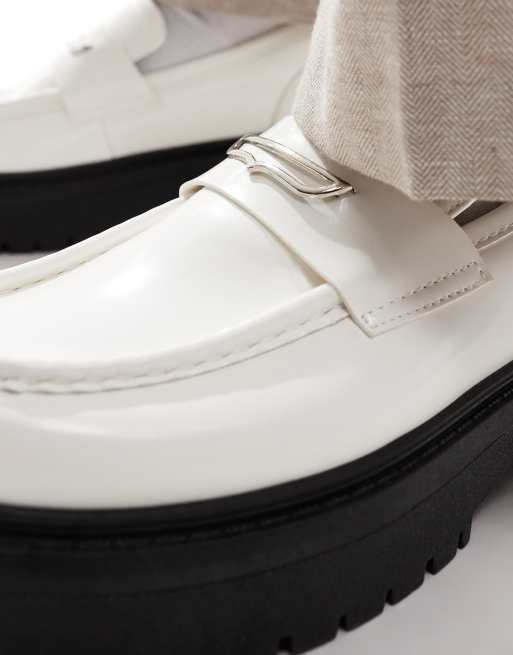 Mocasines blancos con suela gruesa de ASOS DESIGN, 4 de 4