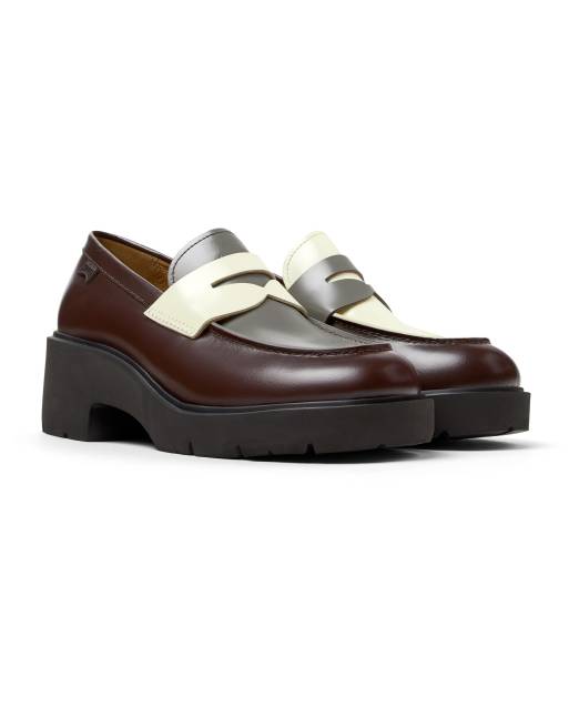 Mocasines burdeos de tacón de Camper