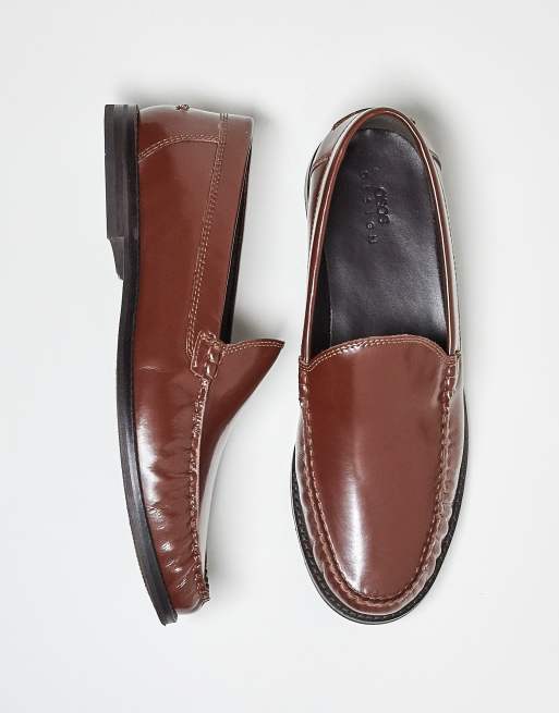 Mocasines clásicos marrones de cuero con detalle fruncido de ASOS DESIGN, 2 de 4