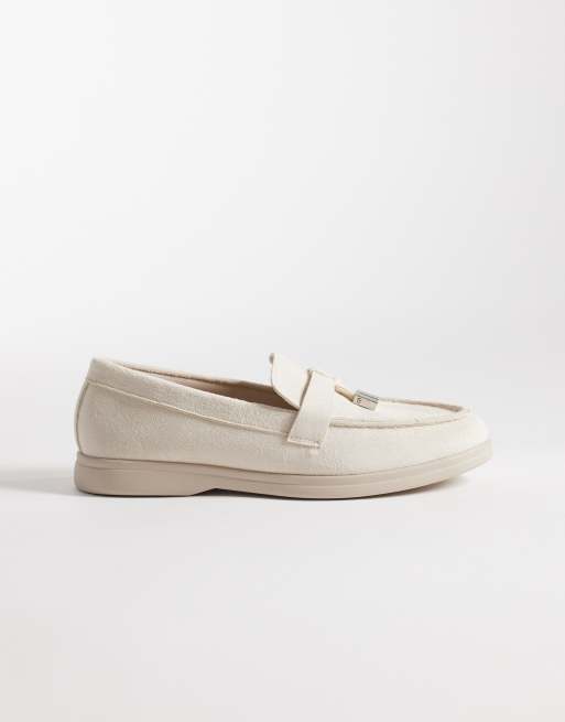 Mocasines color crema con ribete con borlas de antelina de SEQWL Wide Fit