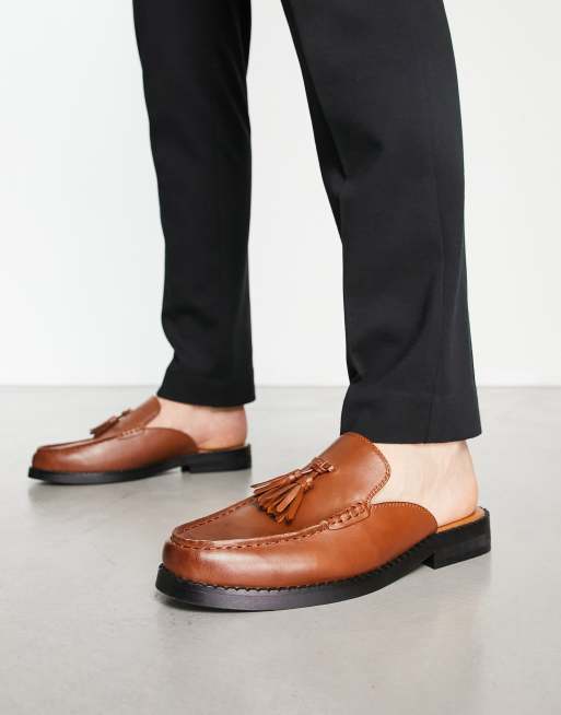 Mocasines color tostado destalonados con detalle de borla de cuero sintético de ASOS DESIGN
