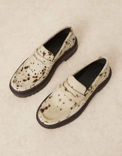 Mocasines con suela gruesa y acabado efecto piel de vaca premium de ASOS DESIGN, 4 de 4