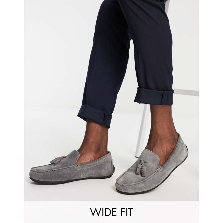 Mocasines driver con borla de ante de Red Tape Wide Fit ASOS