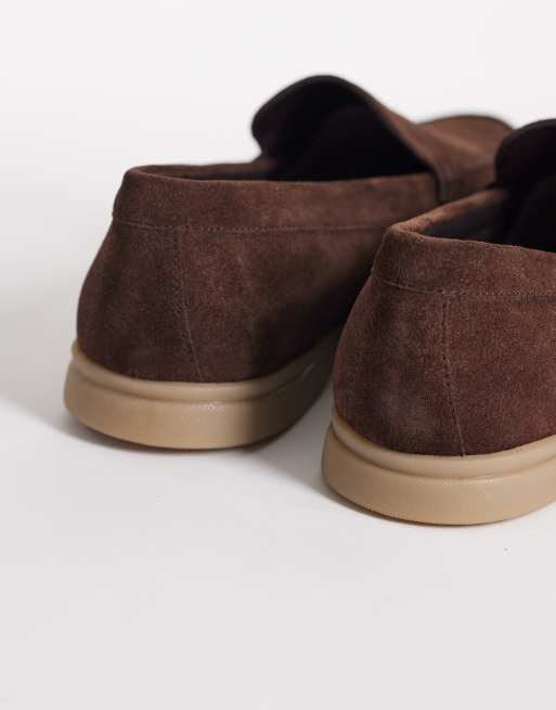 Mocasines marrones con suela de goma de ante de ASOS DESIGN, 4 de 4