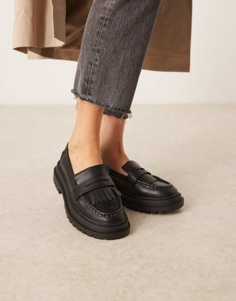Mocasines negros con suela gruesa y flecos Majesty de ASOS DESIGN - view 1
