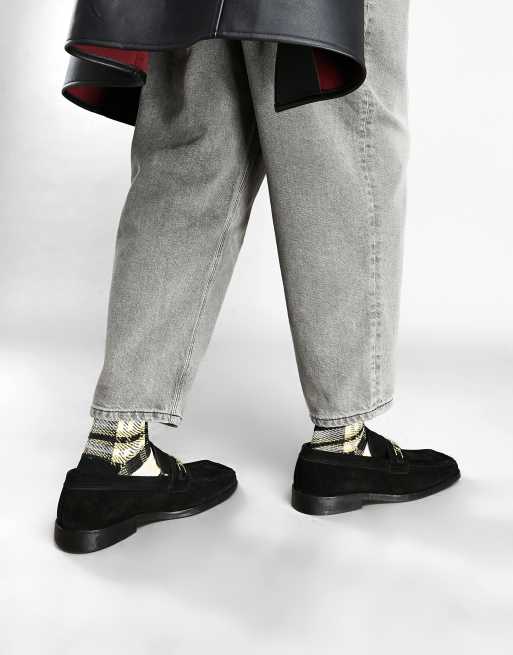 Mocasines negros de puntera cuadrada con cadena con eslabones de ante de ASOS DESIGN, 2 de 4