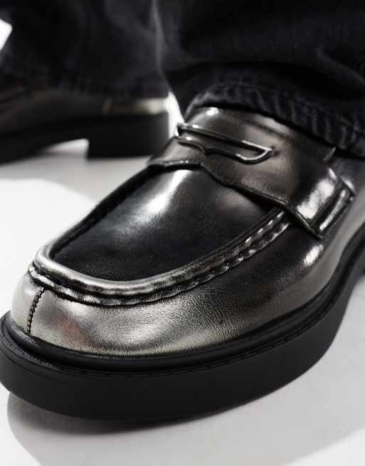 Mocasines negros y plateados de cuero sintético de ASOS DESIGN, 2 de 4