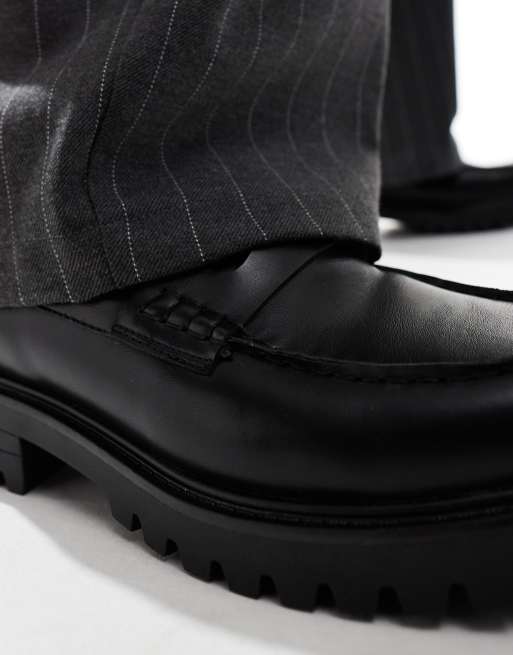 Mocasines Penny negros con suela gruesa de Truffle Collection, 4 de 4