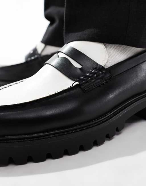 Mocasines Penny negros y blancos con suela gruesa de Truffle Collection, 3 de 4