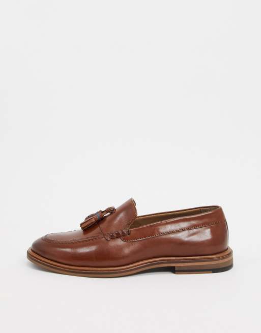 Mocasines tostados de cuero con borla West de WALK LONDON, 2 de 4