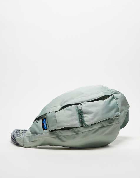 Mochila bandolera verde con detalle de cuerda de Kavu - view 1