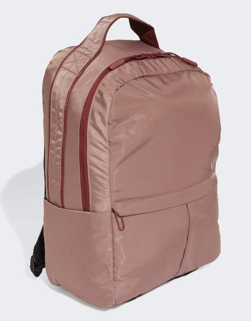 Mochila color arcilla cálida y rojo rubí desgastado para yoga de adidas Performance