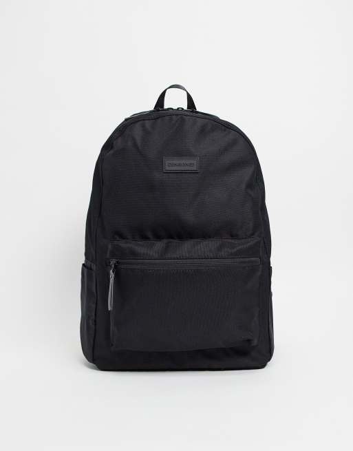 Mochila con bolsillo en la parte delantera de Consigned