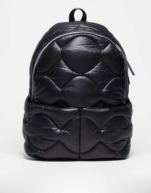 Mochila negra Nina de Topshop | ASOS