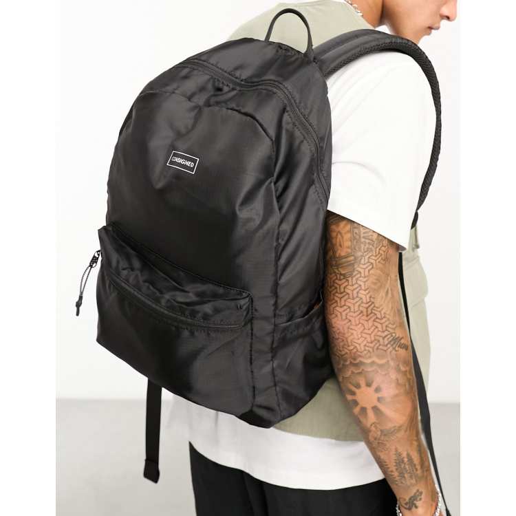 Mochila con bolsillo discount delantero