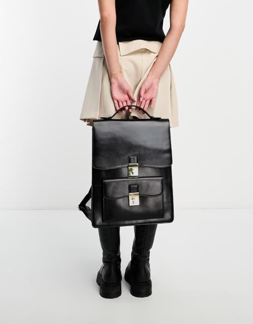 Mochila negra con detalle de bolsillo de cuero premium de ASOS DESIGN, 4 de 4