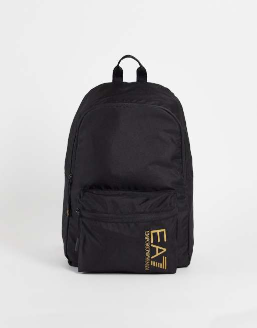 Mochila negra con logo grande en contraste EA7 de Armani
