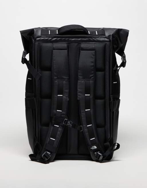 Mochila negra con parte superior enrollable y logo Base Camp Voyager de The North Face, 2 de 4