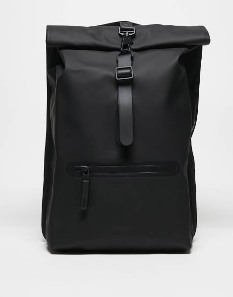 Mochila negra unisex impermeable con parte superior enrollada 13320 de Rains - view 1