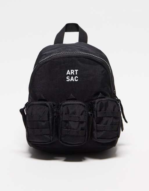 Mochila pequeña negra con tres bolsillos Jakson de ARTSAC