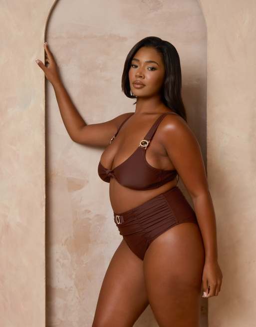 Moda Minx Curve x Alessa Tyrrell-Charles - Bikini color caffè con nodo sul davanti e dettaglio con gemme
