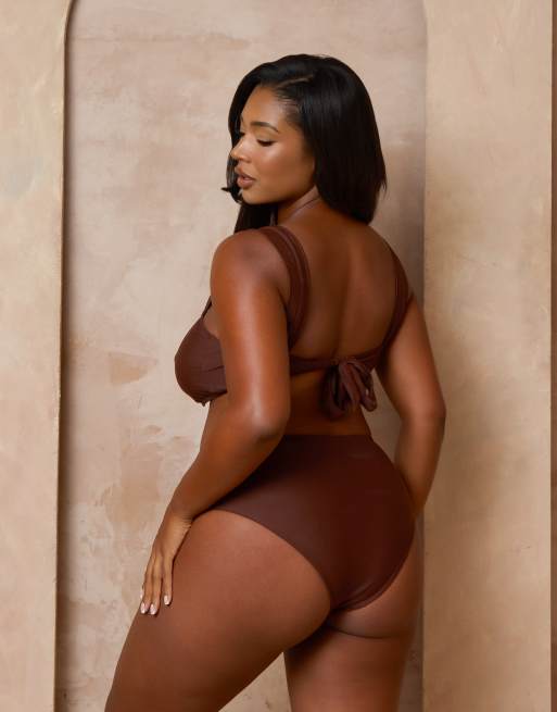 Moda Minx Curve x Alessa Tyrrell-Charles – Brun bikiniunderdel med hög midja och ringdetalj, 2 av 4