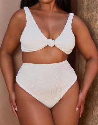 Moda Minx Curve X Bernadette Afia - Gekräuselte Bikinihose in Kokosnussweiß mit hohem Bund