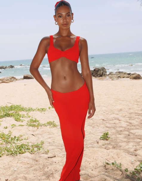 Moda Minx Scrunch long skirt in red - view 1