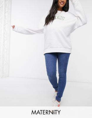 Моделирующие и прилегающие джегинсы сине-голубого цвета New Look Maternity-Голубой