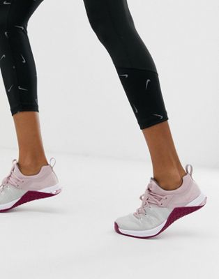 veneno taller Depender de Modelo rosa Metcon Flyknit 3 de Nike | ASOS