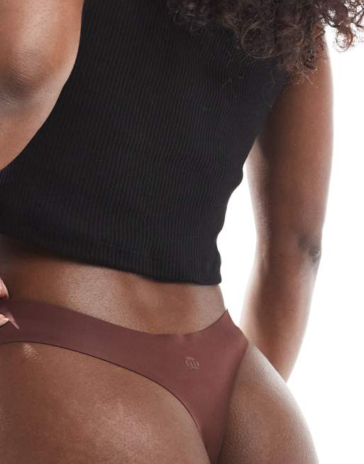 Modibodi – Au Naturel – Bruna, sömlösa menstrosor i stringmodell med lätt till måttlig absorbering, 3 av 4