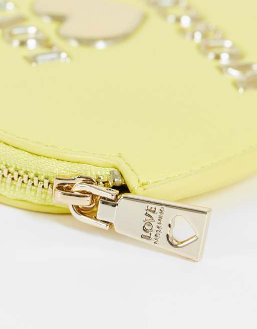 Monedero amarillo con logo y diseño en forma de corazón de Love Moschino, 3 de 4