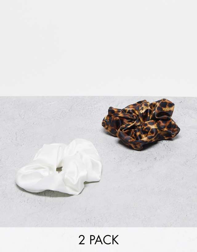 Monki 2 pack scrunchie in leopard and white