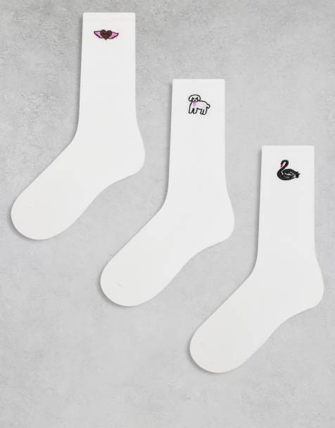 Monki – 3er-Pack Sportsocken in Weiß mit Designmotiv - view 1