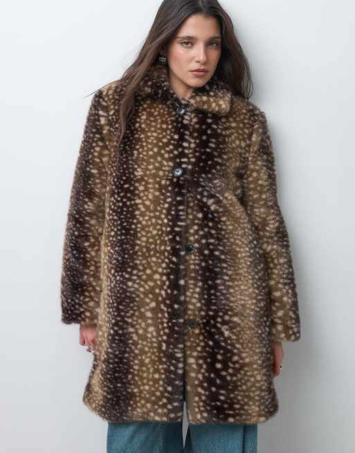 Monki 70s faux-fur jas met bruine hertenprint, 2 van 5