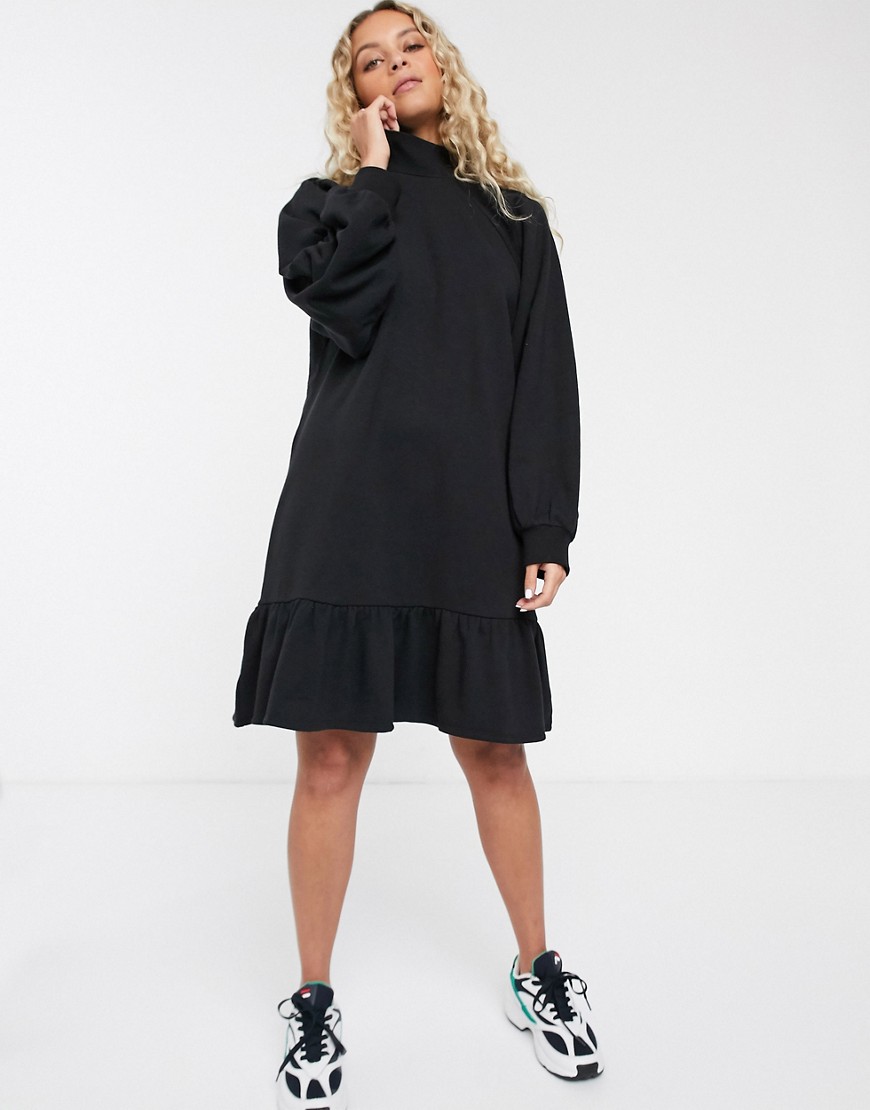 Monki - Aangerimpelde jersey jurk van organisch katoen in zwart-Beige